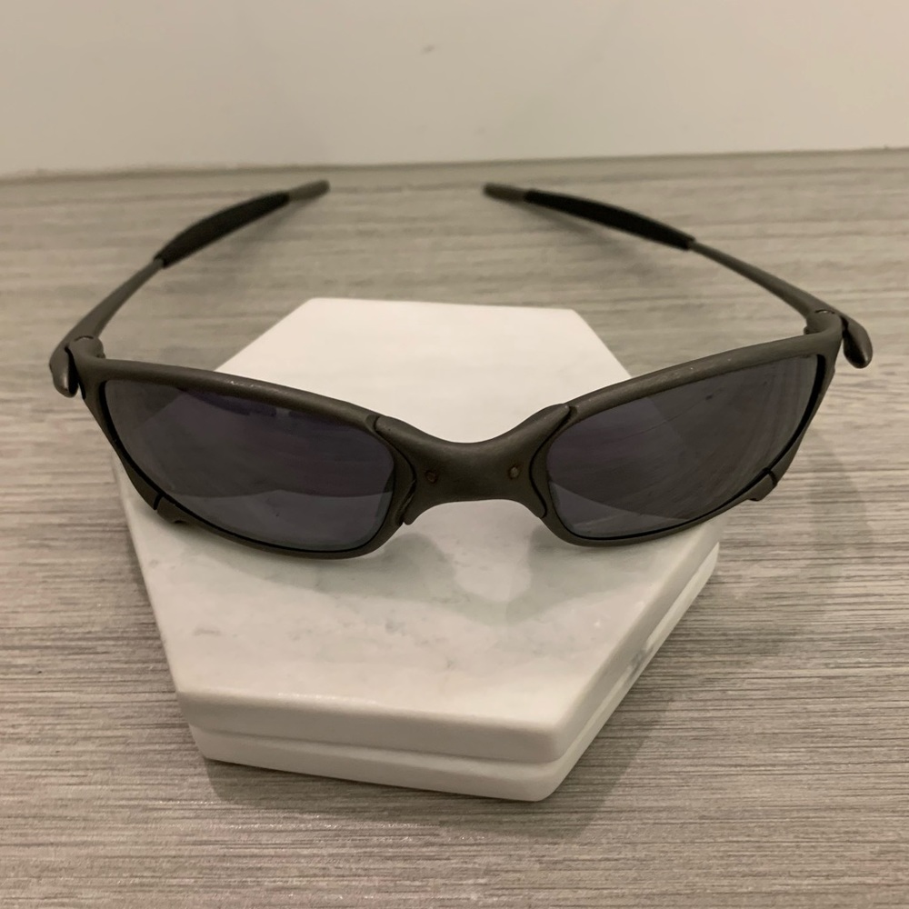 Rare First Generation Oakley Juliet X-Metal Sunglasses / Black Iridium